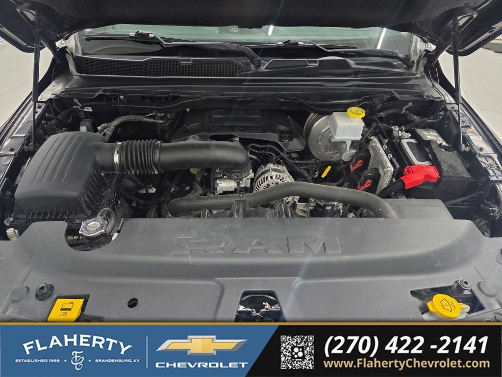 Used 2022 RAM 1500 Laramie AWD/4WD image 15