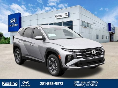 New 2026 Hyundai Tucson Blue SE image 3