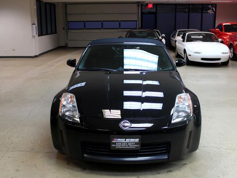 Used 2004 Nissan 350Z Touring image 10