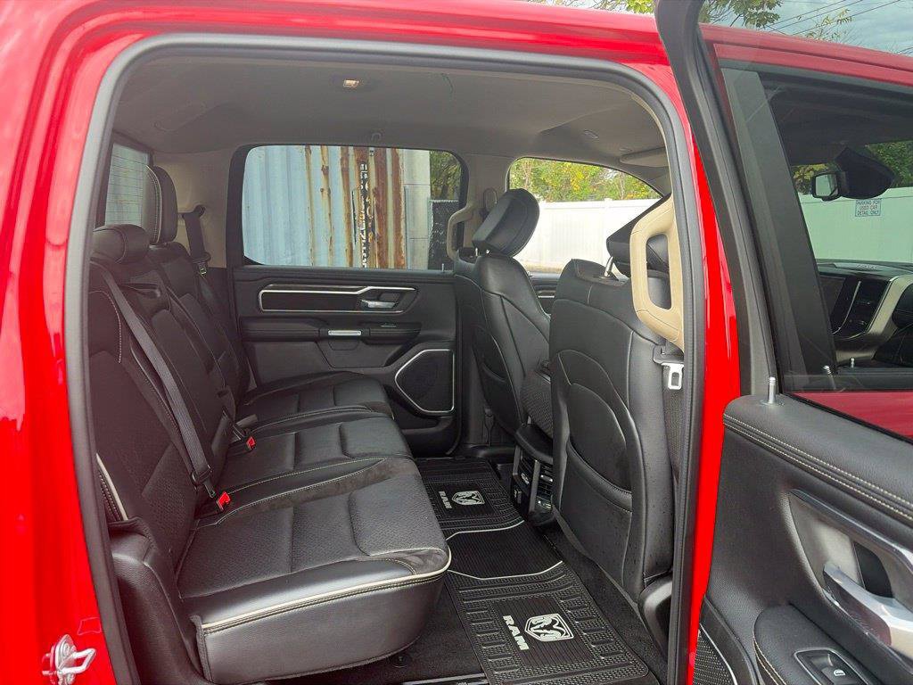 Used 2019 RAM 1500 Laramie AWD/4WD image 14