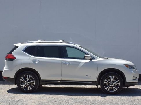 Used 2017 Nissan Rogue SL w/ SL HEV Premium Package AWD/4WD image 6