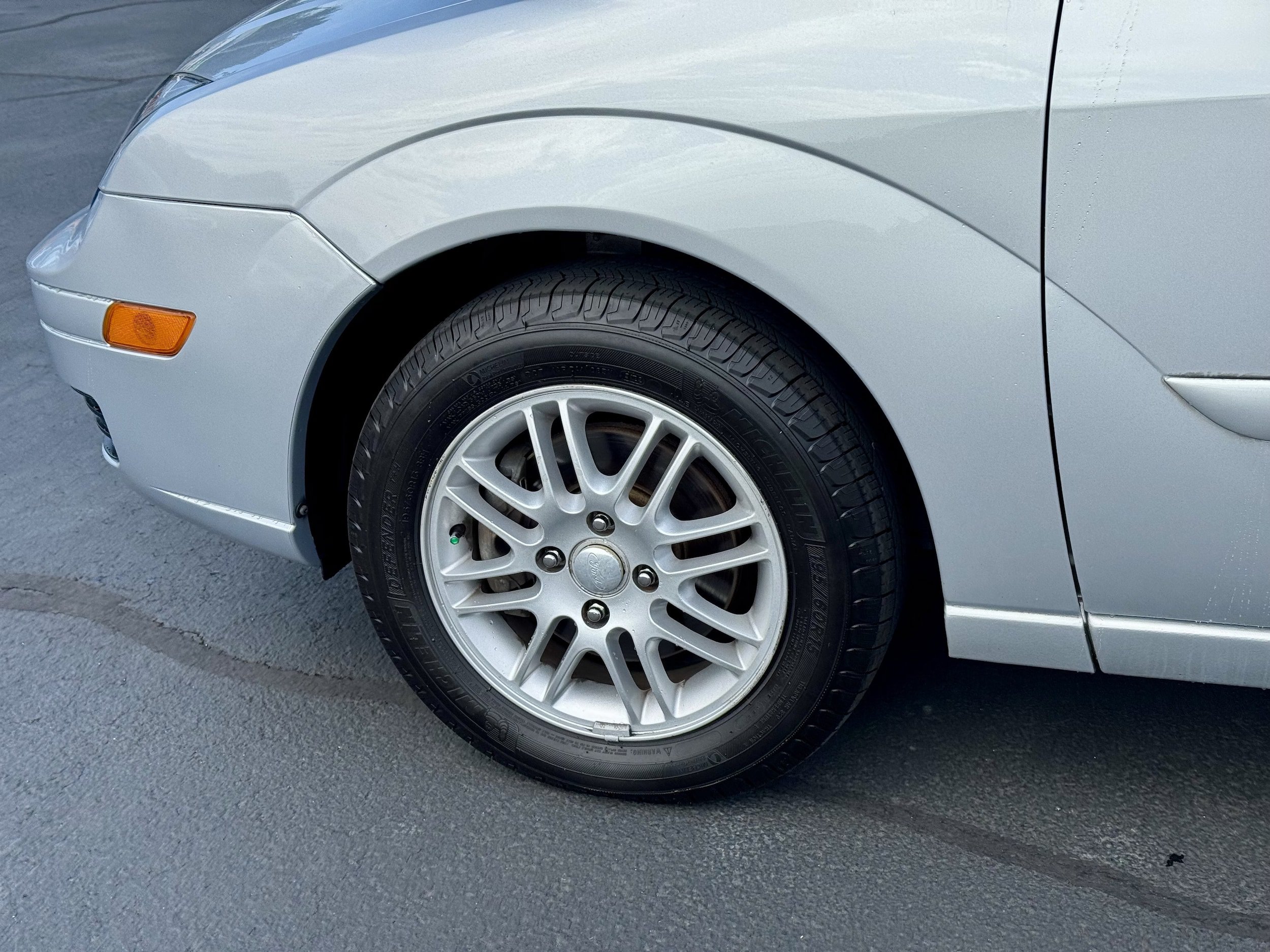 Used 2005 Ford Focus S FWD image 7