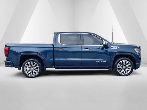 Used 2023 GMC Sierra 1500 Denali w/ Denali Reserve Package AWD/4WD image 9
