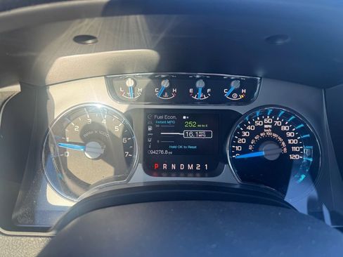 Used 2014 Ford F150 Platinum image 10