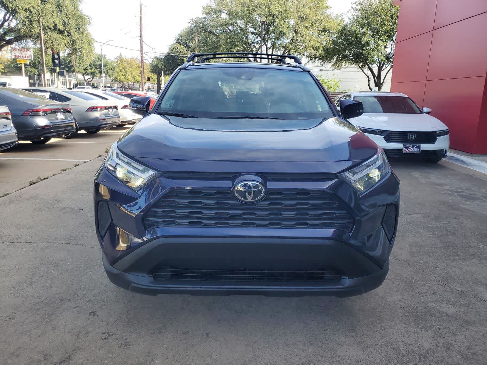 Used 2025 Toyota RAV4 XLE w/ Convenience Package AWD/4WD image 7