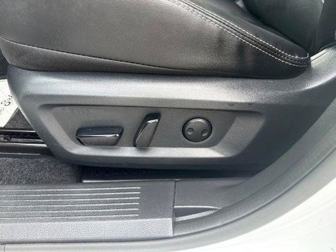 Certified 2026 Nissan Rogue SL AWD/4WD image 21
