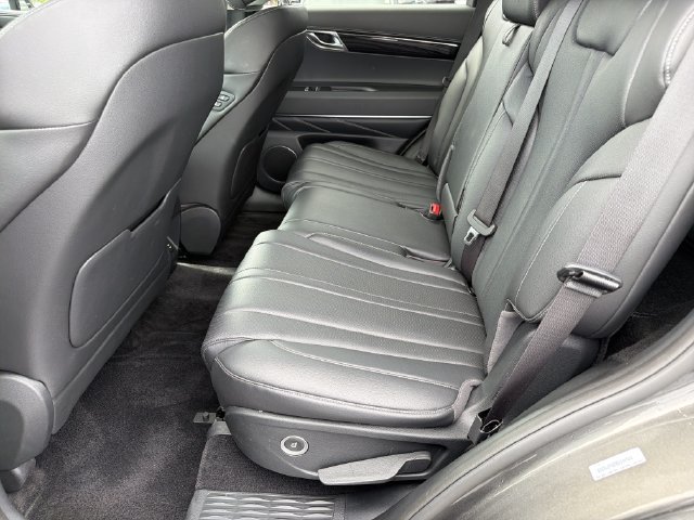 Used 2025 Genesis GV80 2.5T Standard AWD/4WD image 28