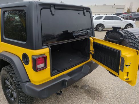 Used 2021 Jeep Wrangler Unlimited Sport image 33