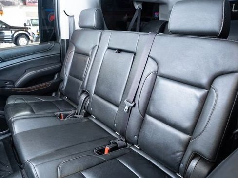 Used 2020 Chevrolet Suburban LT image 14
