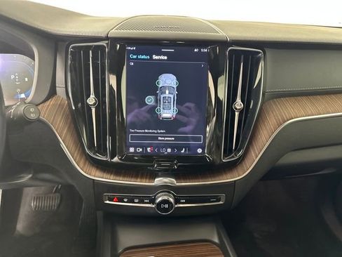 Used 2022 Volvo XC60 B6 Inscription w/ Advanced Package image 20