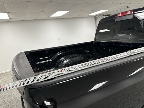 Used 2014 RAM 1500 Outdoorsman AWD/4WD image 29