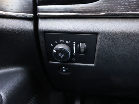 Used 2019 Jeep Grand Cherokee High Altitude image 37