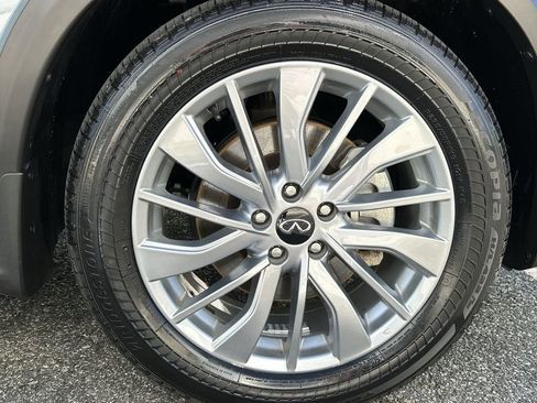 Certified 2023 INFINITI QX50 Luxe AWD/4WD image 13