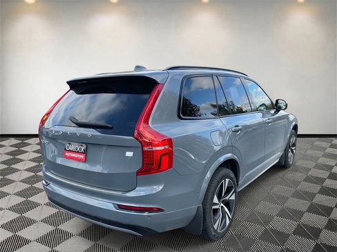 Used 2023 Volvo XC90 T8 Plus image 3
