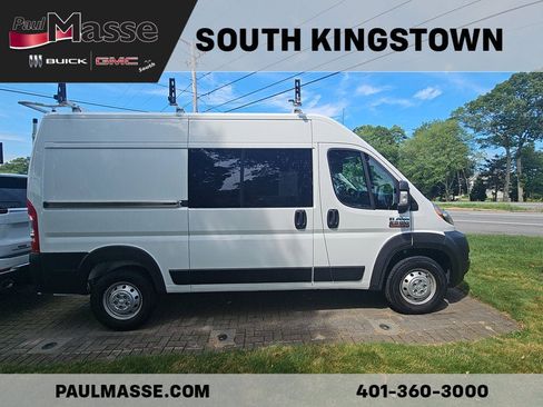 Used 2021 RAM ProMaster 2500 w/ Convenience Group FWD image 2