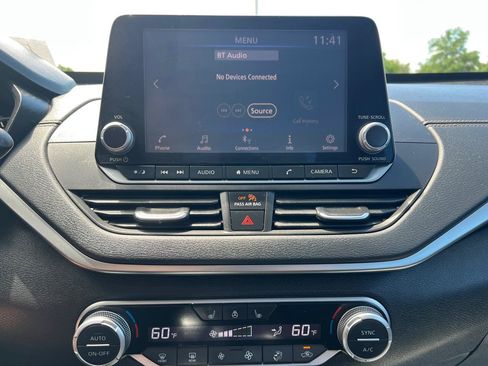 Used 2020 Nissan Altima 2.5 SV FWD image 22