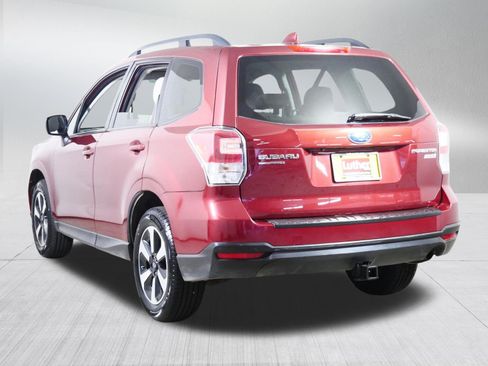Used 2017 Subaru Forester 2.5i w/ Alloy Wheel Package AWD/4WD image 5