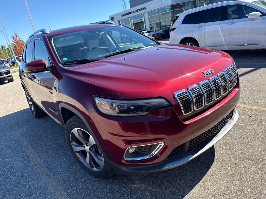 Used 2019 Jeep Cherokee Limited w/ Technology Group AWD/4WD image 3
