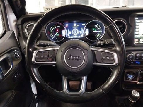 Used 2022 Jeep Wrangler Unlimited Sahara w/ Cold Weather Group image 12