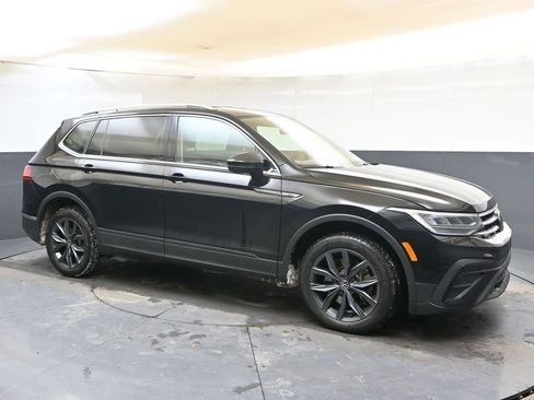 Certified 2023 Volkswagen Tiguan SE image 7