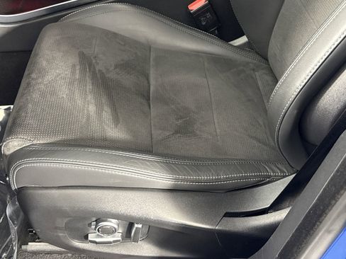 Used 2021 Jaguar F-PACE SVR image 12