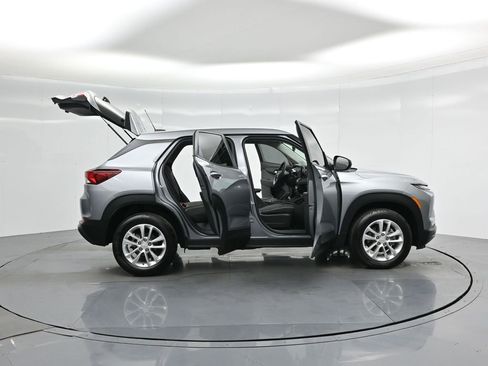 Used 2024 Chevrolet TrailBlazer LS image 5