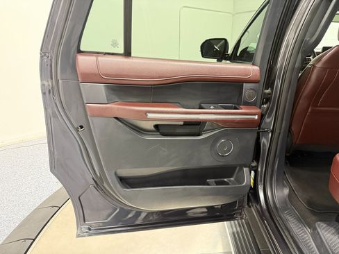 Used 2024 Ford Expedition Max Limited image 42