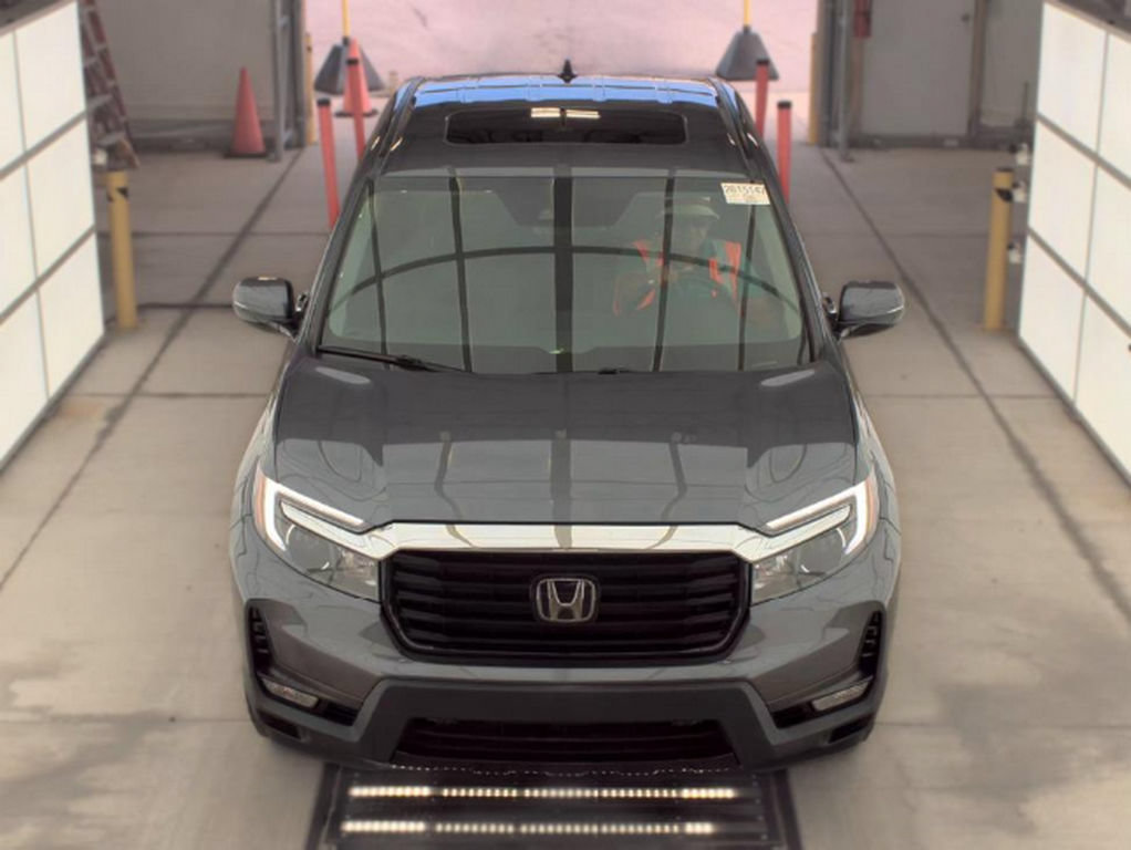 Used 2023 Honda Ridgeline RTL-E image 2