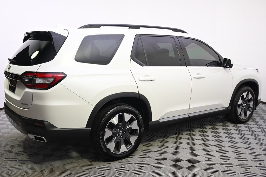 Used 2026 Honda Pilot Elite image 7