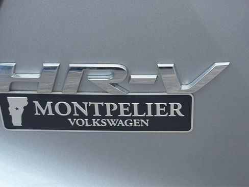Used 2018 Honda HR-V LX image 23