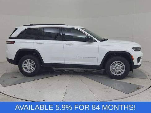 New 2025 Jeep Grand Cherokee Laredo image 17