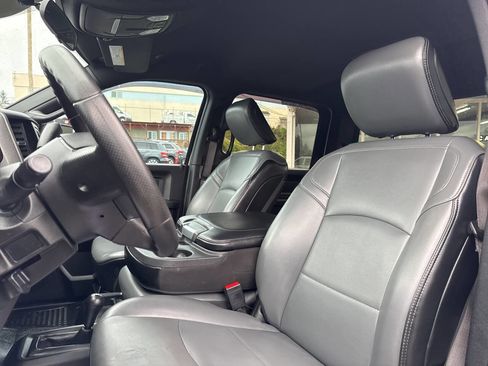 Used 2021 RAM 2500 Tradesman w/ Chrome Appearance Group image 29