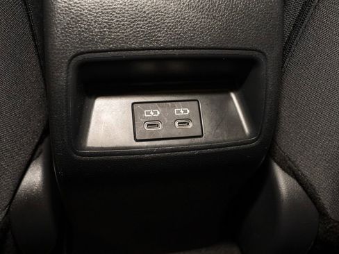 Used 2023 Toyota Corolla LE image 7