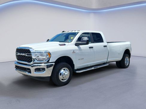 Used 2024 RAM 3500 Big Horn AWD/4WD image 7