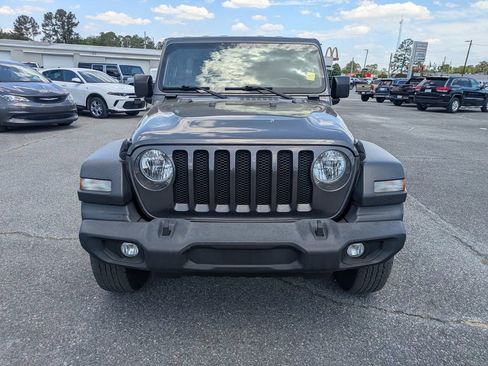 Used 2019 Jeep Wrangler Unlimited Sport S AWD/4WD image 9