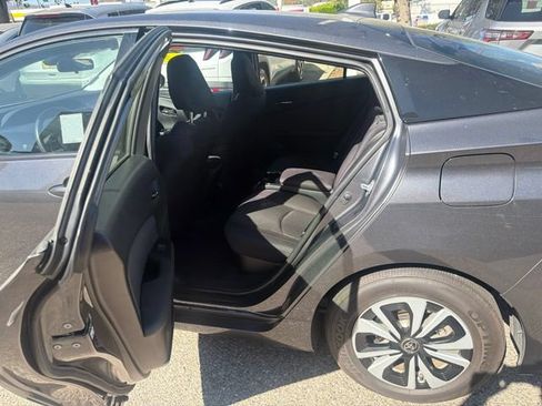 Used 2019 Toyota Prius Prime Plus w/ Carpet Mat Package FWD image 7
