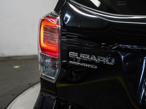 Used 2018 Subaru Forester 2.5i Touring w/ Popular Package #3B AWD/4WD image 11