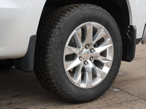 Used 2021 Chevrolet Silverado 1500 LTZ AWD/4WD image 35