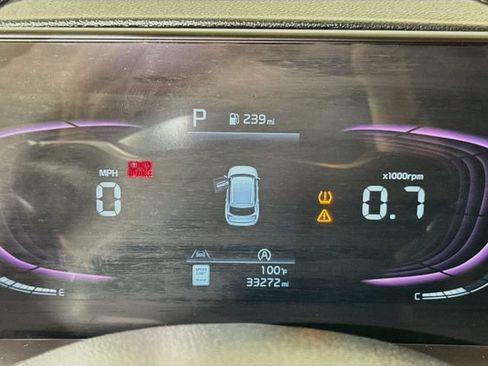 Used 2024 Kia Telluride LX FWD image 10