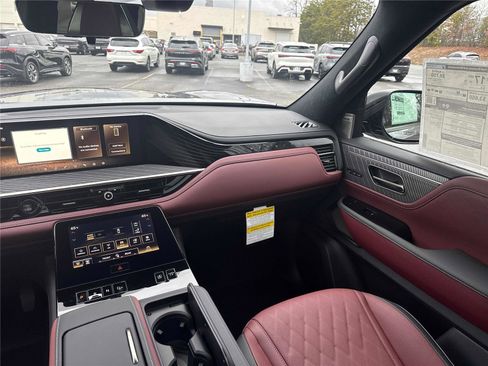 New 2026 INFINITI QX80 Autograph w/ Premium Cargo Package image 14