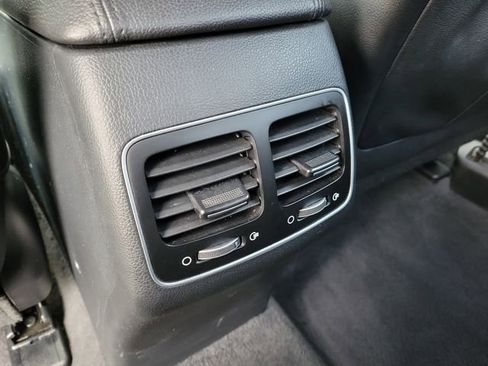 Used 2016 Kia Cadenza image 17