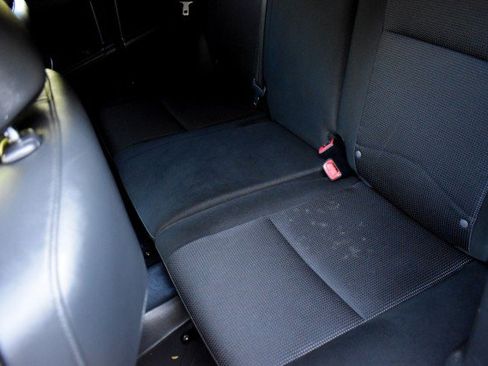 Used 2014 Toyota FJ Cruiser 4WD w/ Convenience Package image 36