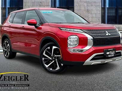 Used 2023 Mitsubishi Outlander SE