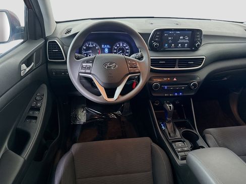 Used 2020 Hyundai Tucson SE w/ Cargo Package image 17