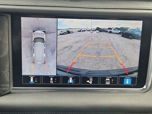 Used 2021 GMC Yukon XL Denali w/ Denali Ultimate Package RWD image 15