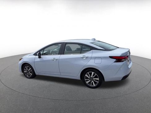 Used 2025 Nissan Versa SV FWD image 9