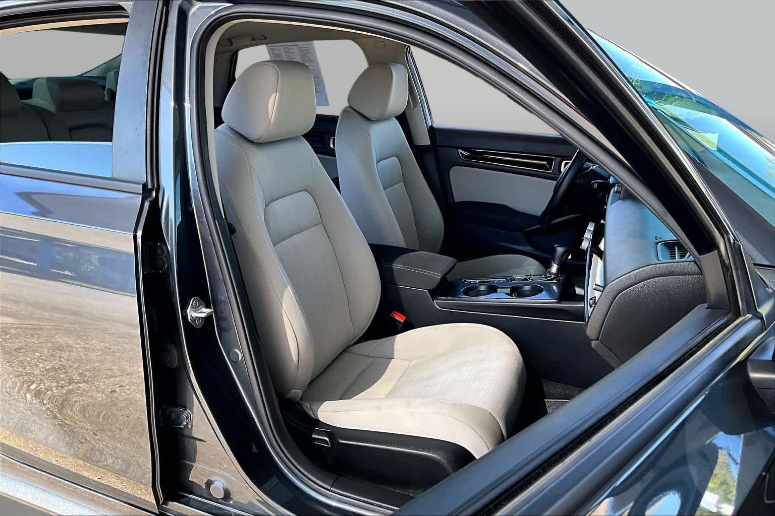 Used 2022 Honda Civic EX image 9