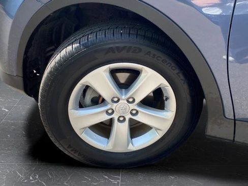 Used 2014 Toyota RAV4 XLE AWD/4WD image 31
