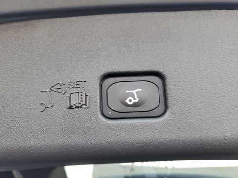 New 2026 Lincoln Nautilus Premier w/ Equipment Group 102A image 34