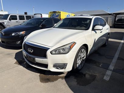Used 2017 INFINITI Q70 L 3.7